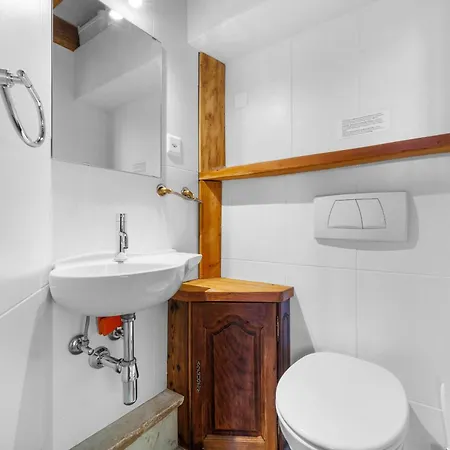 La Verne - Du Bas דירה *